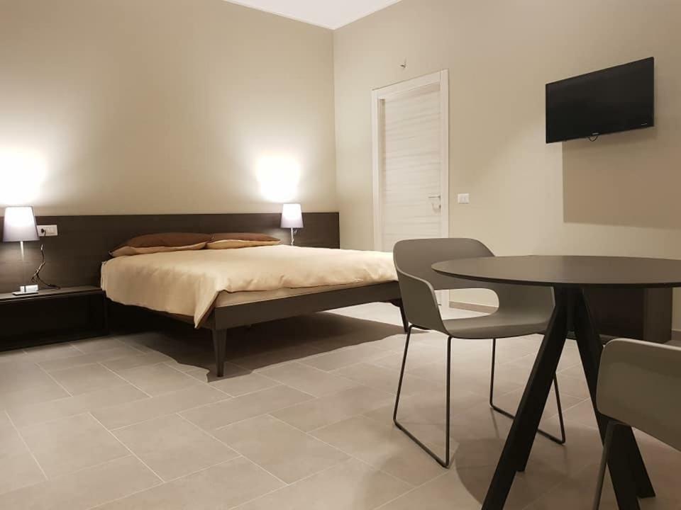 Area 19 Aparthotel Catanzaro Bagian luar foto